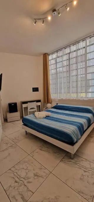 ゲストハウス Residence Jolly ミラノ イタリア